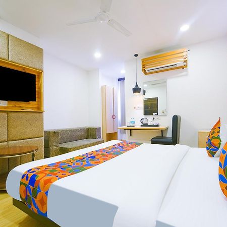 Ayaan Residency Hotel Noida Exterior photo